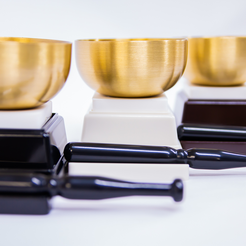 専用　仏具杯s2sao2点セット 鈴セット 2.2寸 ビクトリー 白 創価学会仏具 | 【公式】創価学会仏壇